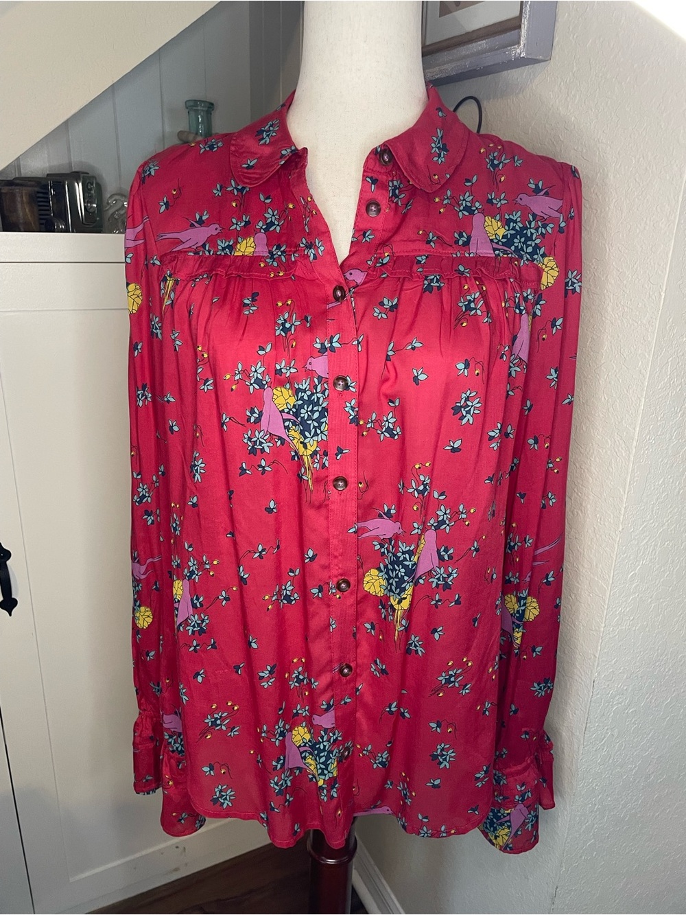 Anthropologie Maeve Fredericka Red Floral Bird Button-Down Shirt